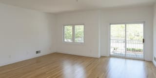 Mariners Landing Gallery 52