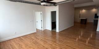 2033 W Broad St Gallery 35