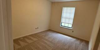 Available from May 15th.  2 Bedroom home with garage. Great Area and Location! Gallery 27