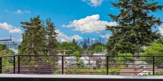 Stunning North Greenlake New townhome Gallery 4