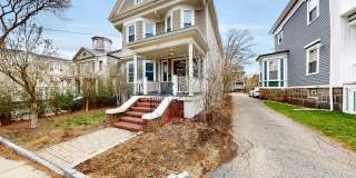 301 Chestnut Avenue Gallery 17