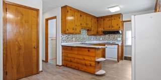 3BR/1.5BA Brick Ranch with Fireplace | Extra Storage | Hampton Near Shipyard & I-64 Gallery 8