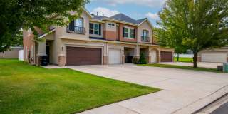 Wing Pointe Gallery 1