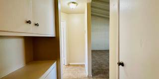 Swan Court Apartments - 1 and 2 Bedroom Homes! Gallery 19