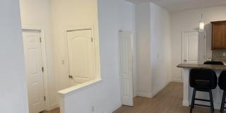 408 S Riverside Dr Gallery 3