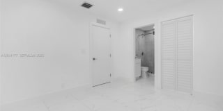 810 SW 14th Ct Gallery 17