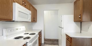 Colonial Village Gallery 22