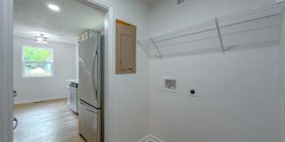 RENOVATED 4/2 in Walkable Location, Stainless Steel Appliances, & Garage/Workshop! Available NOW for $1850/month! Gallery 17