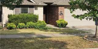 2641 N Villa Boulevard Gallery 1
