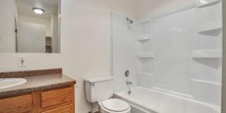 #410 OAK MANOR Gallery 39