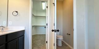 Viewable Now!  Small Dogs Accepted! Gallery 21