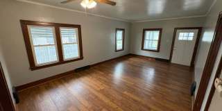 2 Bedroom / 1 Bathroom Home for Rent! Gallery 1