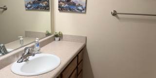 Fantastic west end condo Gallery 10