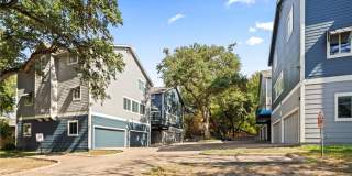 6bed/3bath with garage in North Campus Gallery 1