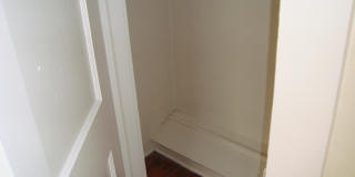 Adorable Downtown Apartment Gallery 6