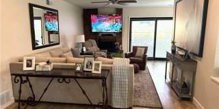 27972 Gallina Gallery 3
