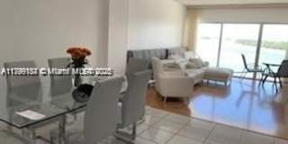 300 Bayview Dr Gallery 4