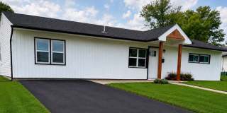 Beautiful brand new 4 bed 2 bath for Rent single home with yard in Levittown Gallery 1