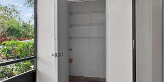 147 Deer Creek Boulevard unit: 401 Gallery 31