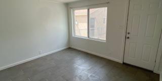 Cute Casita Style Living in historic Albuquerque 1 Bedroom 1 Bath. Gallery 4