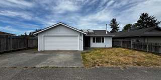 Remodeled- Beautiful 3bd/2ba Home - Eureka Gallery 1