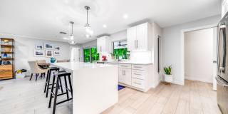 6 Northeast 19th Street Gallery 3