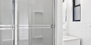 140 W 69th St Gallery 4