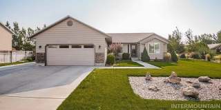 2221 Frontier Drive Gallery 7