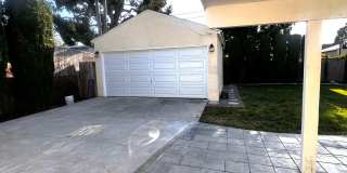 Single Family. 3-bed Home - Desireable Neighborhood! Gallery 56