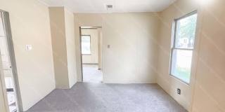 1940 Becker St Gallery 12