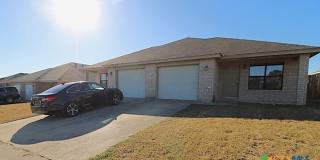 305 Cedar Ridge Drive unit: B Gallery 1