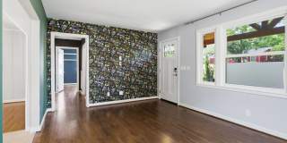 Charming Renovated Home with Spacious Yard & Detached Garage in South Nashville Gallery 7