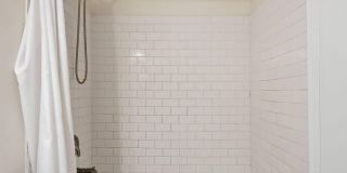204 LIVINGSTON Court Gallery 28