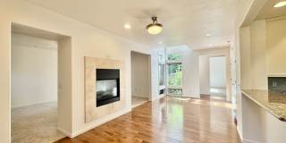 Beautiful 4 Bed/2.5 Bath Home in Lynnwood – Great Location & Spacious Layout Gallery 4