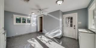 BEAUTIFUL HOME IN BLUEBONNET HILLS, ALAMO HEIGHTS Gallery 14