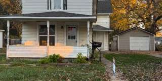 Check Out This 3-Bed/1-Bed House in Bluffton! Gallery 1