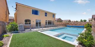 Beautifully upgraded 5-bedroom home with a pool! Gallery 1
