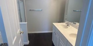 SPACIOUS 4 BED/ 3 BATH HOUSE! SPACIOUS 4 BED/ 3 BATH HOUSE! Gallery 23
