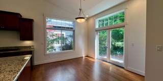 Spacious Home on Golf Course  - All Bedrooms En Suite Gallery 11