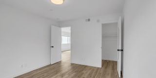 Redwood City: Newly Remodeled 1 Bed 1 Ba w/ In-Unit Washer/Dryer & Private Garage w/ EV Charger Gallery 9