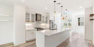 Gorgeous 4 Story Townhome Available in the Highly Desired 17 West Community! Gallery 11