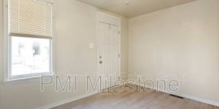 118 S Locust St Gallery 10