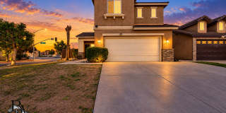 COMING SOON! – 6306 Hawk Creek Dr, Bakersfield, 3 Bedroom with DEN/OFFICE 3 Bathrooms Gallery 1