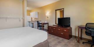 Elizabeth - Newark Airport Gallery 25