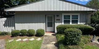3 bed 2 bath in Midtown! Available now! 3 bed 2 bath in Midtown! Available now! Gallery 1