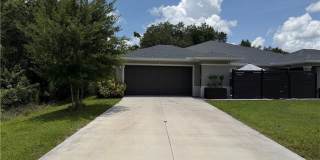 2413 Delta Avenue N Gallery 1