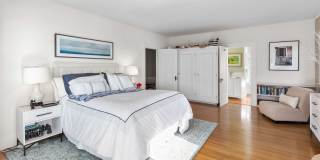 88 Central Avenue Gallery 26