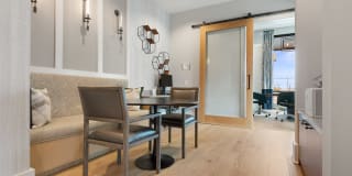 Ironridge at Hill Country Village Gallery 11