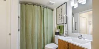 Heron Pond - 55+ Apartments Gallery 11