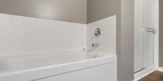 2260 Hudson Circle Gallery 17